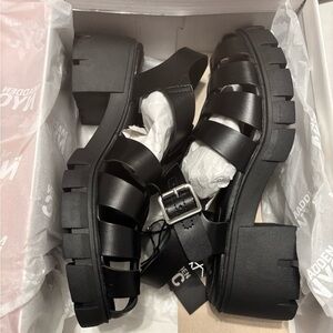 Trendy Black Platform Sandals